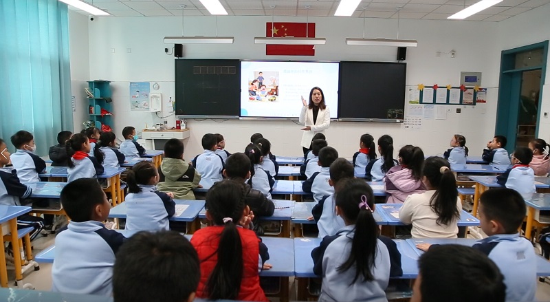 �����������������ϵ���������¡� ����ѧ������������ů��ɡ��