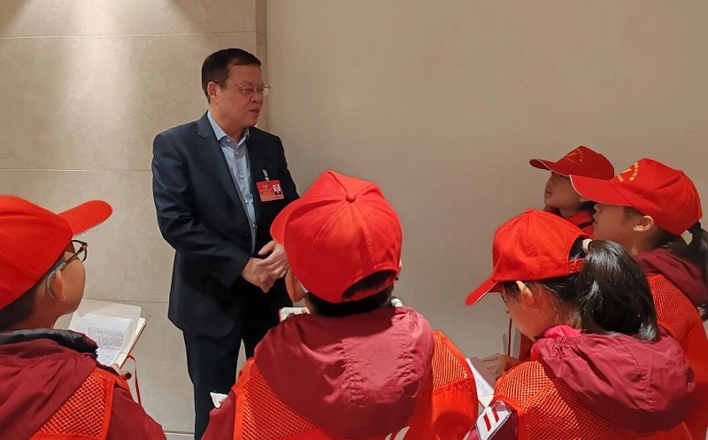 �۽����з�չ��С���߶Ի���ЭίԱ